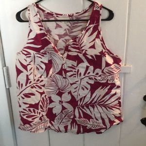 Purple and white floral tank top w/ front pockets